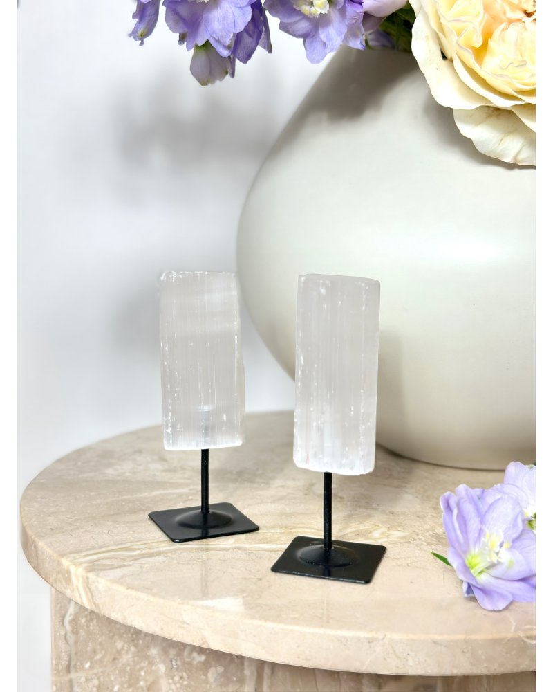 Selenit na stojánku surový Maroko 100g