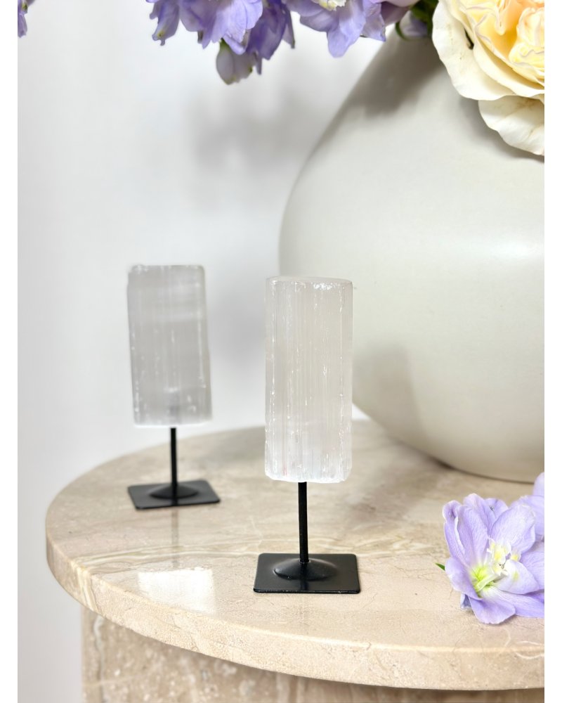 Selenit na stojánku surový Maroko 100g