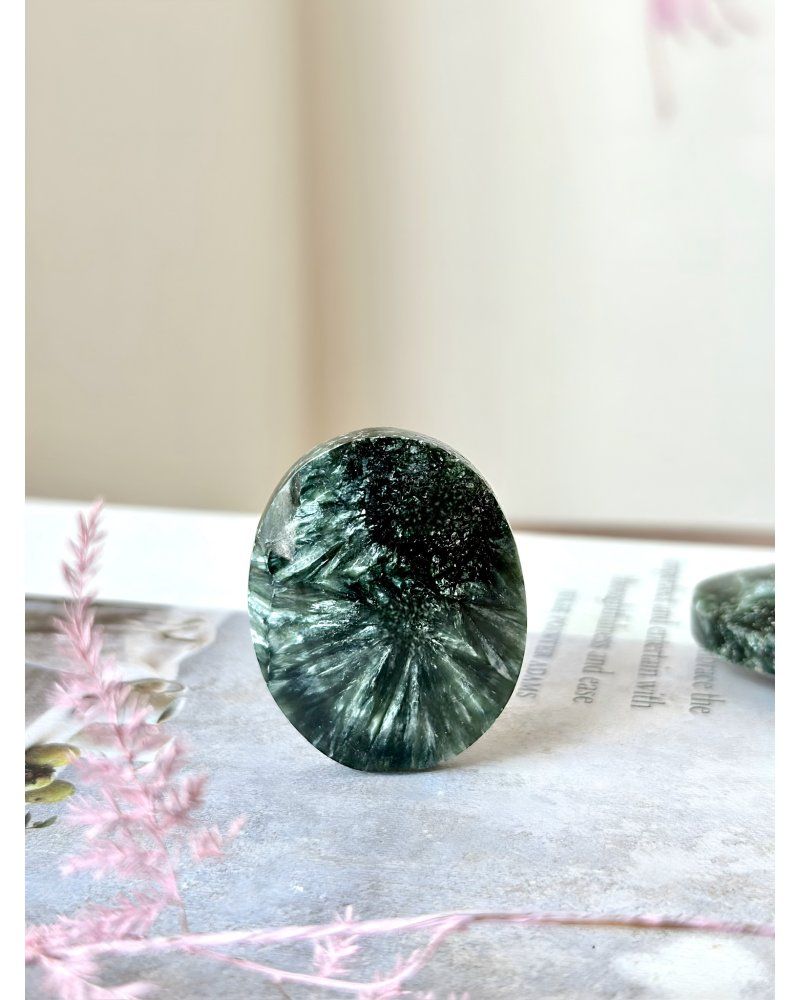 Polodrahokam leštěný serafinit Sibiř 30g