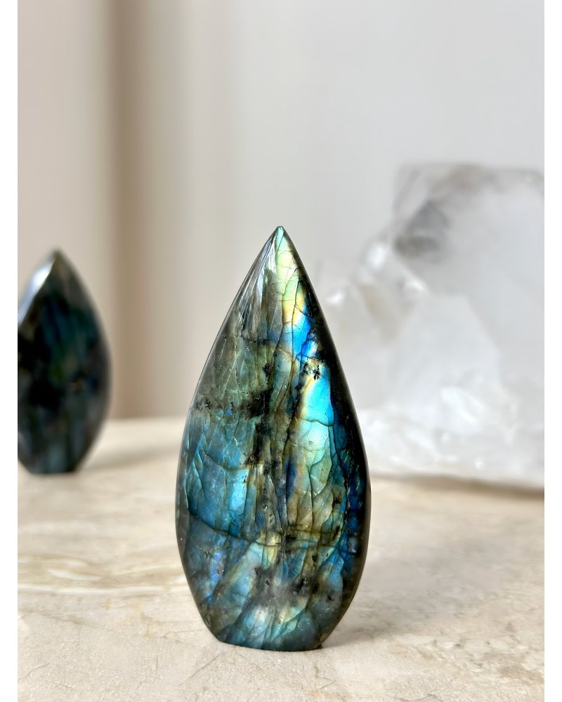 Polodrahokam labradorit plamen Madagaskar 72g