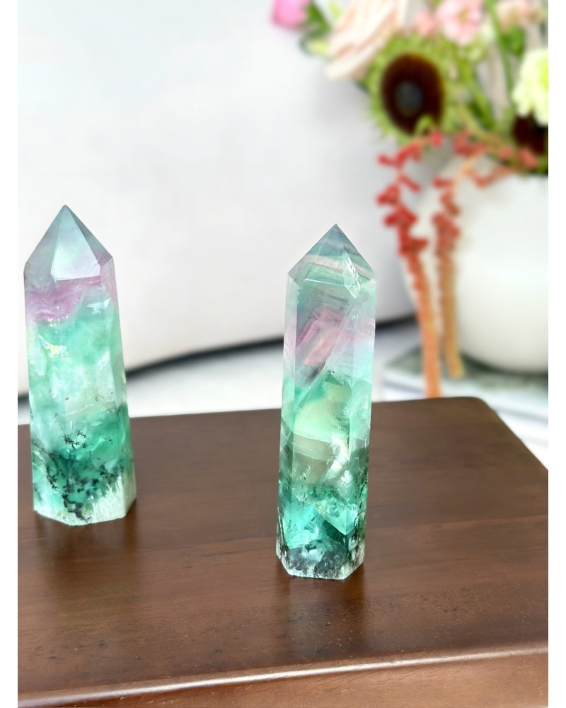 Fluorit s dendritem hrot obelisk 184g 11cm