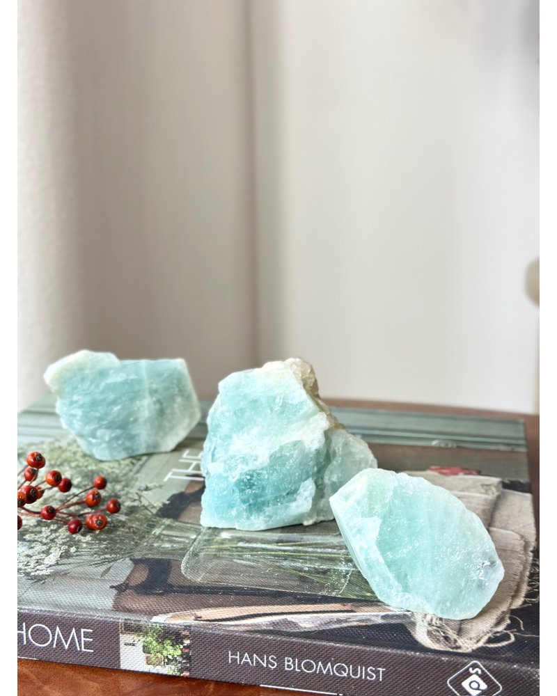 Akvamarín surový minerál Brazílie 93g