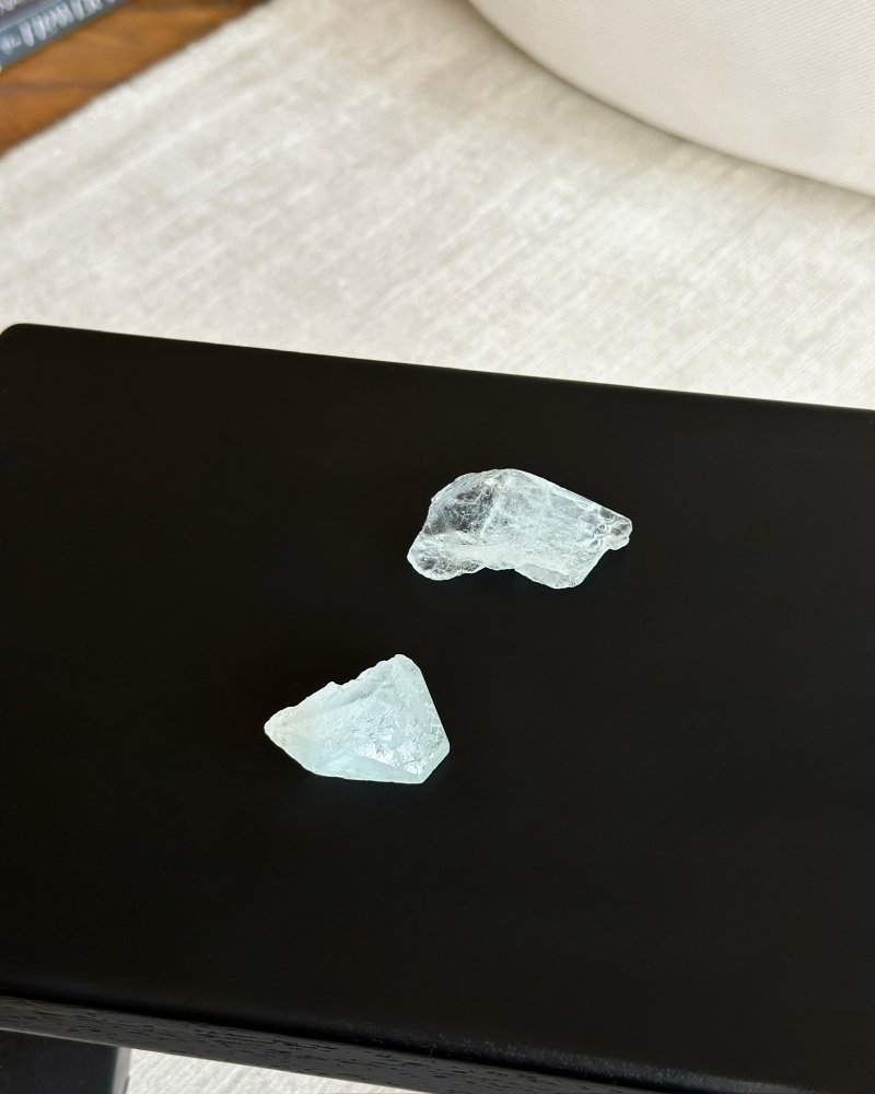 Akvamarín surový čirý krystal Pákistán 25g