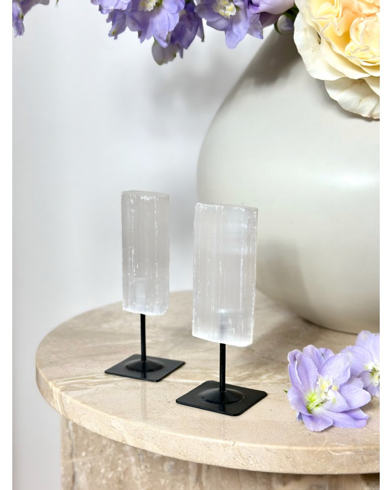 Selenit na stojánku surový Maroko 112g