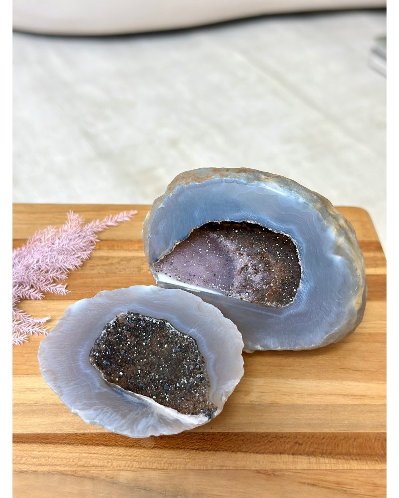 Achátová geoda s dutinou na šperky 404g