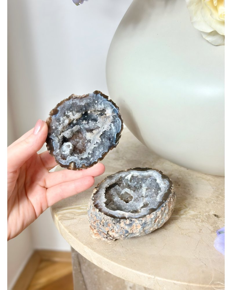 Achátová geoda s dutinou na šperky 418g