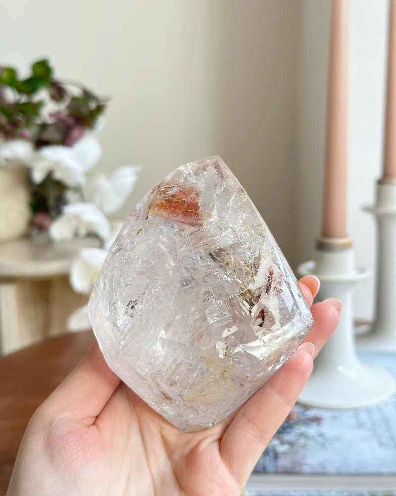 Křišťálový krystal s bublinkou prastaré vody 548g
