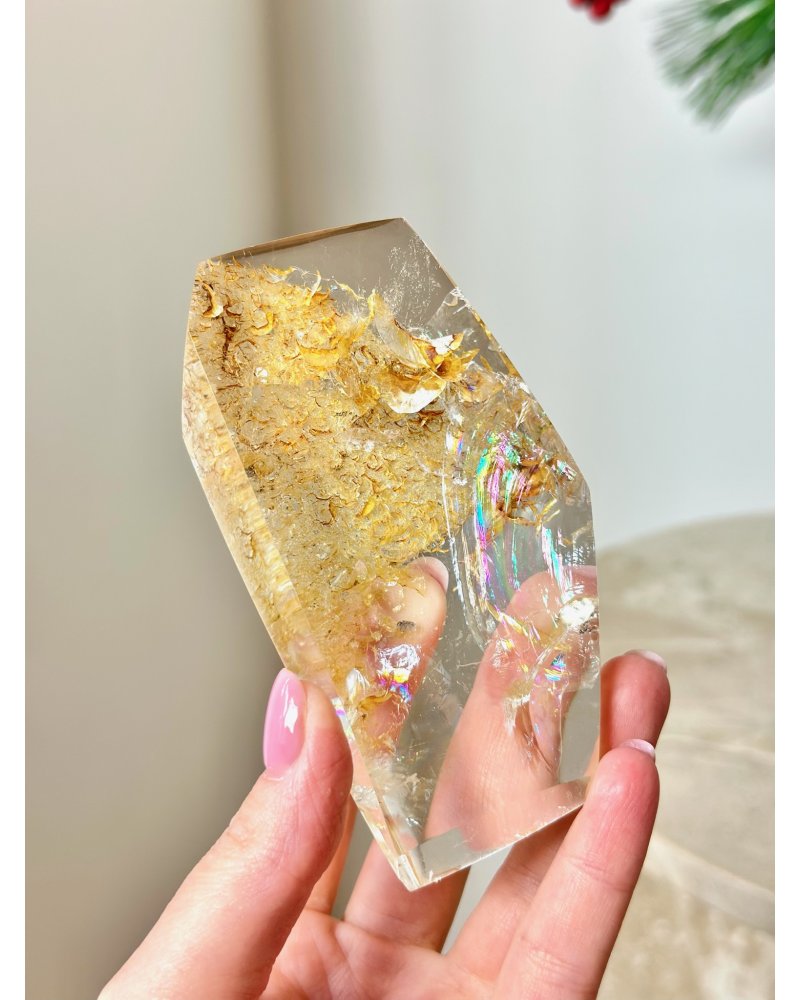 Zlatý léčitel s duhou leštěný Brazílie 252g AAA