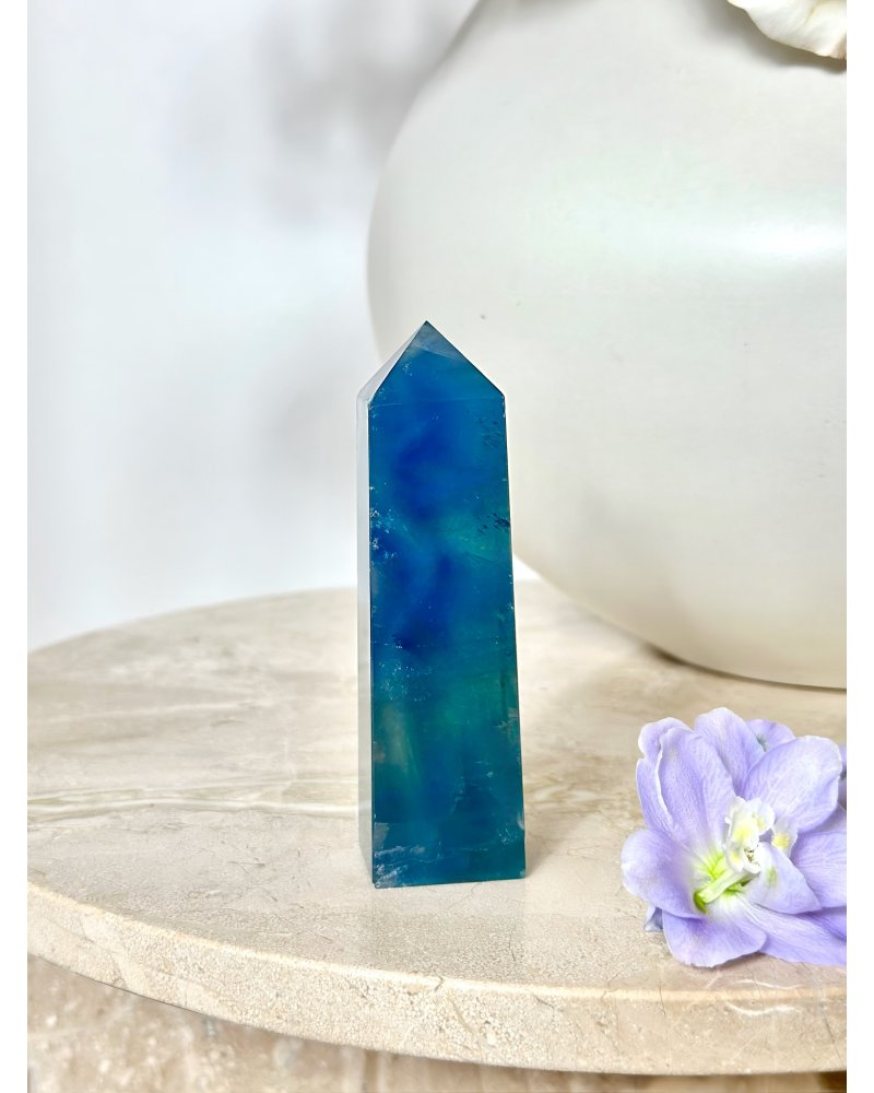 Fluorit modrý obelisk hrot leštěný 174g AAA