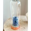 Skleněná lahev rose gold s minerálem lapis lazuli