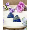 Broušená kamenná pyramida lapis lazuli