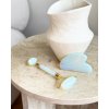 Face roller masážní váleček z opálu a gua sha