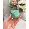 Kamenná pyramida zelený fluorit 5cm 116g