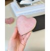 Růženínový minerální podtácek srdíčko 9 cm