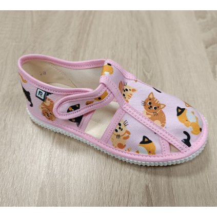 Papučky s uzavretou špicou mačky veľkosť 27