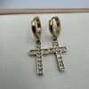 Náušnice s křížkem a třpytivými kamínky