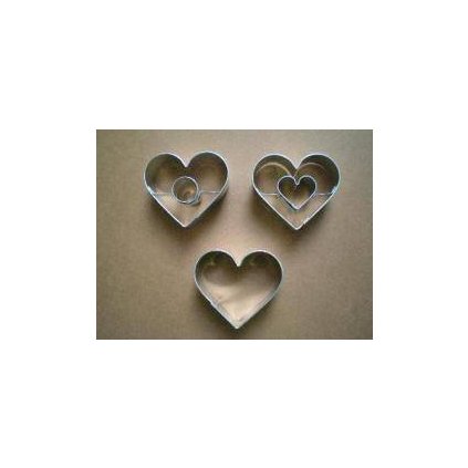 123902 1 vykrajovatka trojsada srdicka mala 4cm jakub felcman