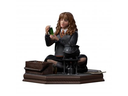 Harry Potter Art Scale soška Hermione Granger Polyjuice (1)
