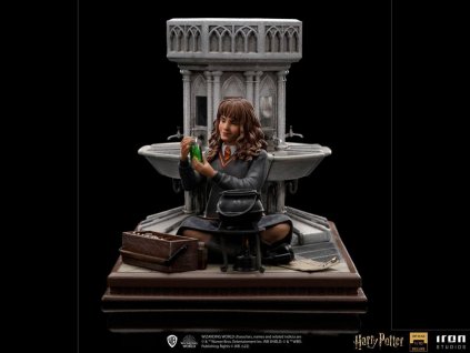 Harry Potter Deluxe Art Scale soška Hermione Granger Polyjuice (1)