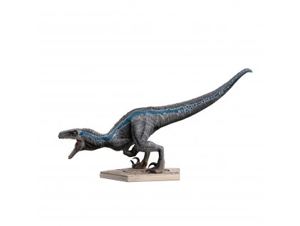 Jurassic World Fallen Kingdom Art Scale soška Blue (1)