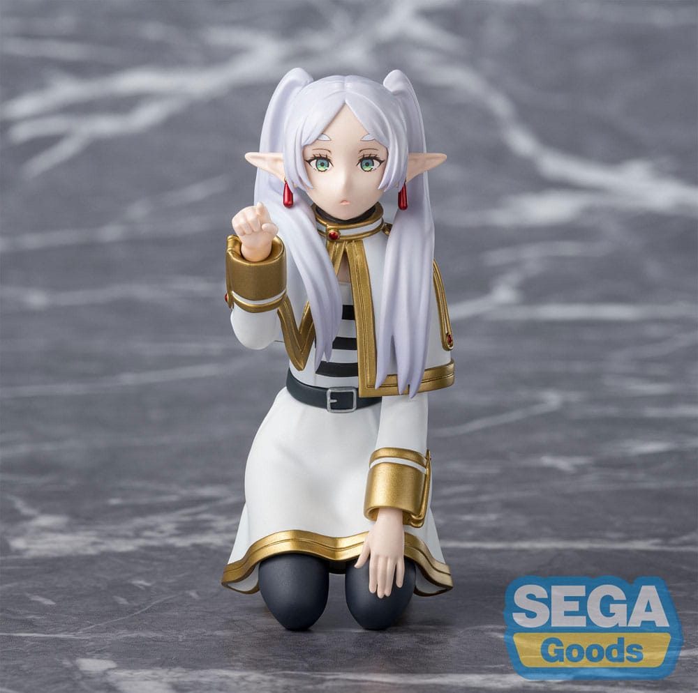 Sega Frieren: Beyond Journey's End PM Perching PVC soška Frieren Poking Something 10 cm