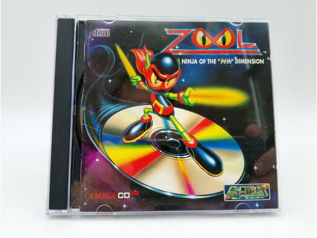 Hra Zool pro Amigu CD32 v plastové krabičce, na obalu mravenčí nindža na kompaktním disku
