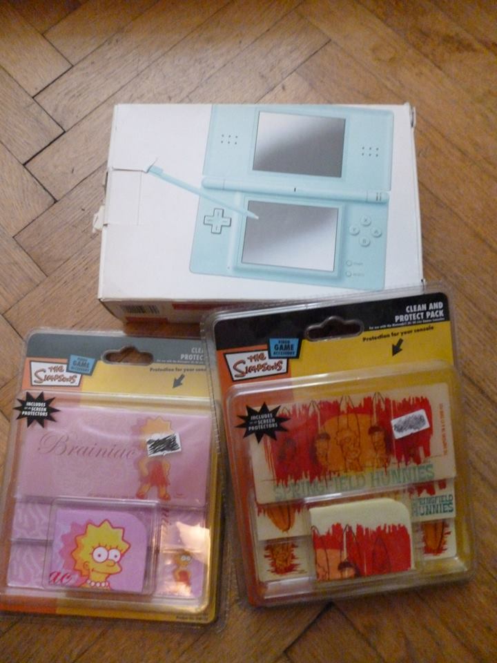 Nintendo DS Lite