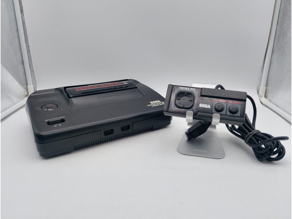 Sega Master System, model 2, s hrou Alex Kidd (SMS)