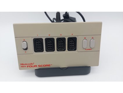 NES Fourscore Nintendo adaptér pro 4 hráče - PAL B (NES)