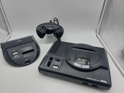 Sega Mega Drive model 1 a Sega Master konverter (SMD)