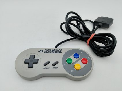Super Nintendo ovladač (SNES)