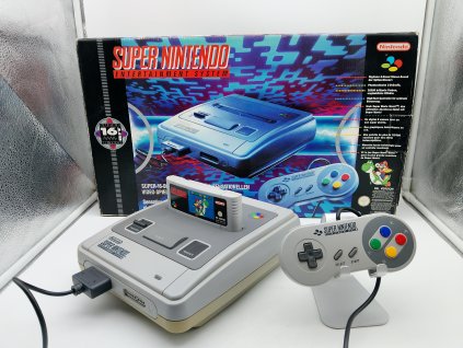 Super Nintendo konzole (SNES)