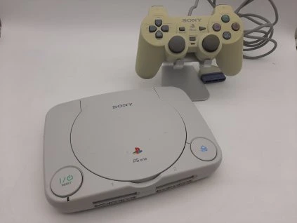 Playstation 1 konzole model One (PS1) - přefotit