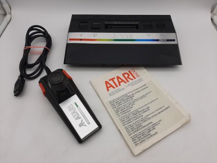 Atari 2600 Jr. model black (Atari)