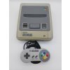 Super Nintendo konzole (SNES)