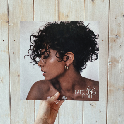 F4ADB5FF B25E 4994 8B90 5B3AEF6BBD80