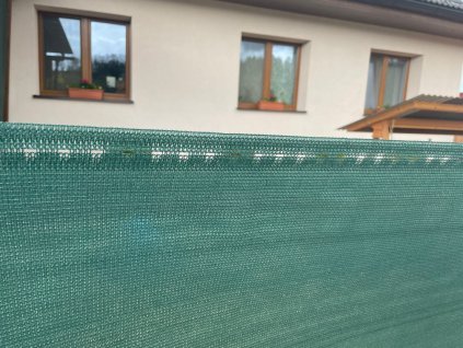 Stínící tkanina, síť, rašlový úplet 95%, 160g/m2, 10m x 1,5m - zelená