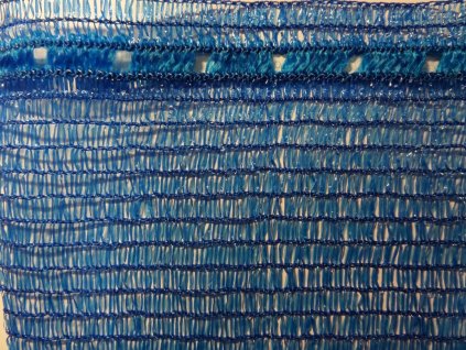 Stínící tkanina, síť, rašlový úplet 55%,  70g/m2, 100m x 2,5m  - Modrá barva