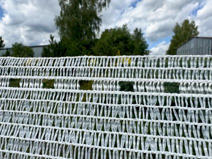 Stínící tkanina, síť, rašlový úplet 55%,  70g/m2, šíře 300cm, metráž - Bílá barva