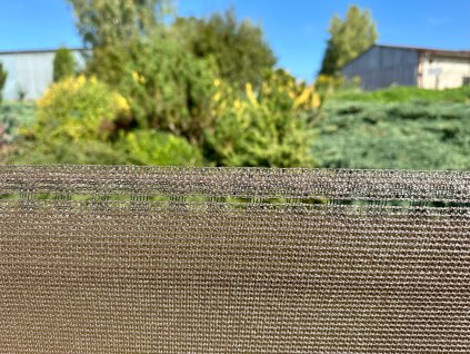 Stínící tkanina na plot – rašlový úplet 92 %, 150 g/m², výška 200 cm, metráž, hnědá