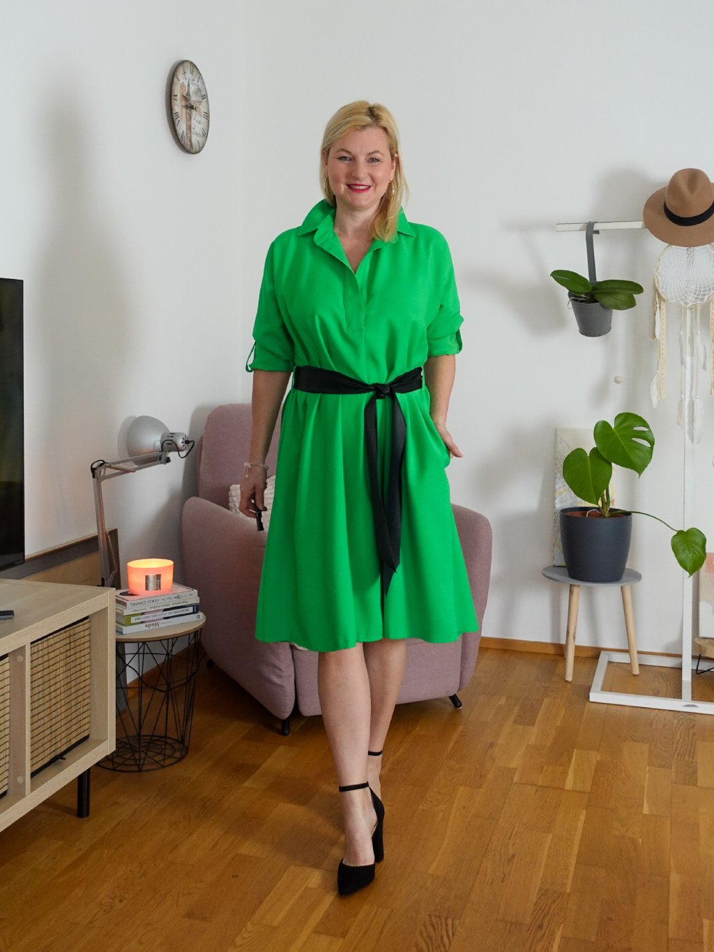 La Furia  Áčkové  šaty - jarní zelená