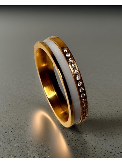 Keramický prstýnek s kamínky - zlaté barvy