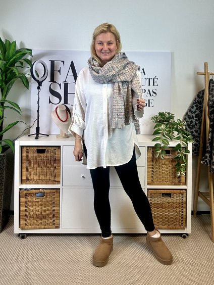 Zimní šála s jemnou lurexovou nitkou a barevnými nopkami 1922 - grigio