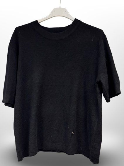 ELEGANTNÍ SVETŘÍK S KRÁTKÝM RUKÁVEM - ČERNÁ