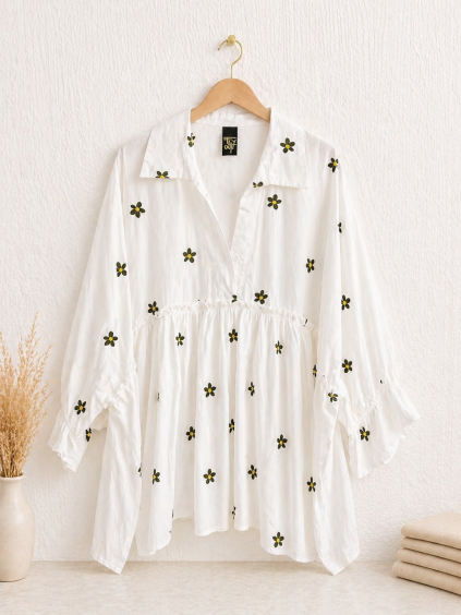 BOHO HALENA S VYŠÍVANÝMI KYTIČKAMI