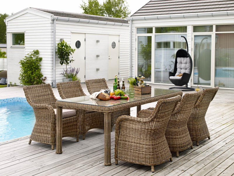 Výber záhradného nábytku