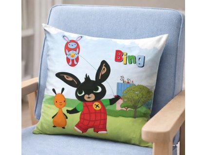 Dětský polštářek ZAJÍČEK BING A FLOP pouštění draka
