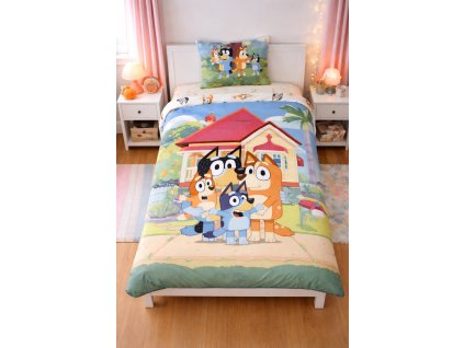Dětské bavlněné povlečení BLUEY rodinka před domem 140×200cm, 70×90 cm