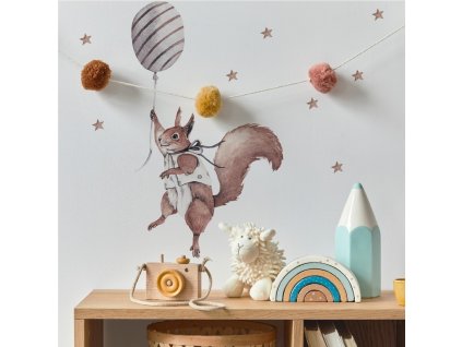 Dětská nálepka na zeď Party animals - veverka s balonem