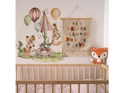 Detská nálepka na stenu Woodland walk - líška a veverička s balónikmi